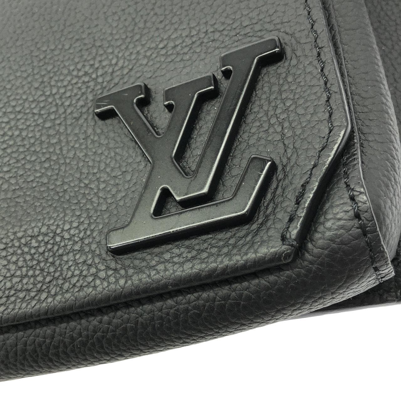 LOUIS VUITTON M57081 Shoulder Bag Lambskin Black Lambskin Rank A - Thumbnail 4