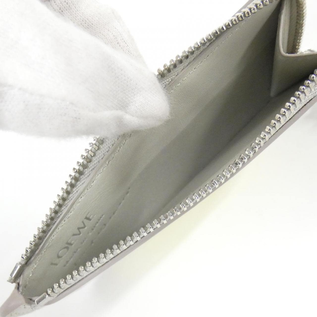 LOEWE C643Z40XAE Coin Case 4