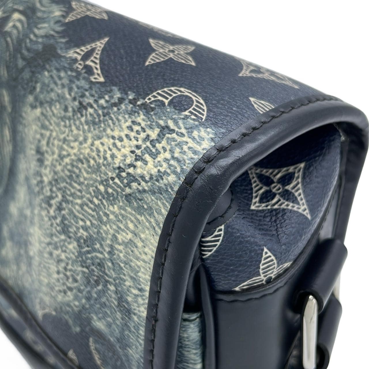 LOUIS VUITTON M54248 Shoulder Bag Monogram 黑色 Monogram 中古品A - 縮圖 4