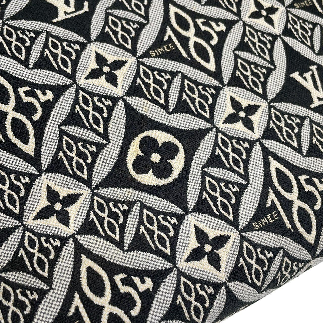 LOUIS VUITTON M57207 Bag Black - Thumbnail 4