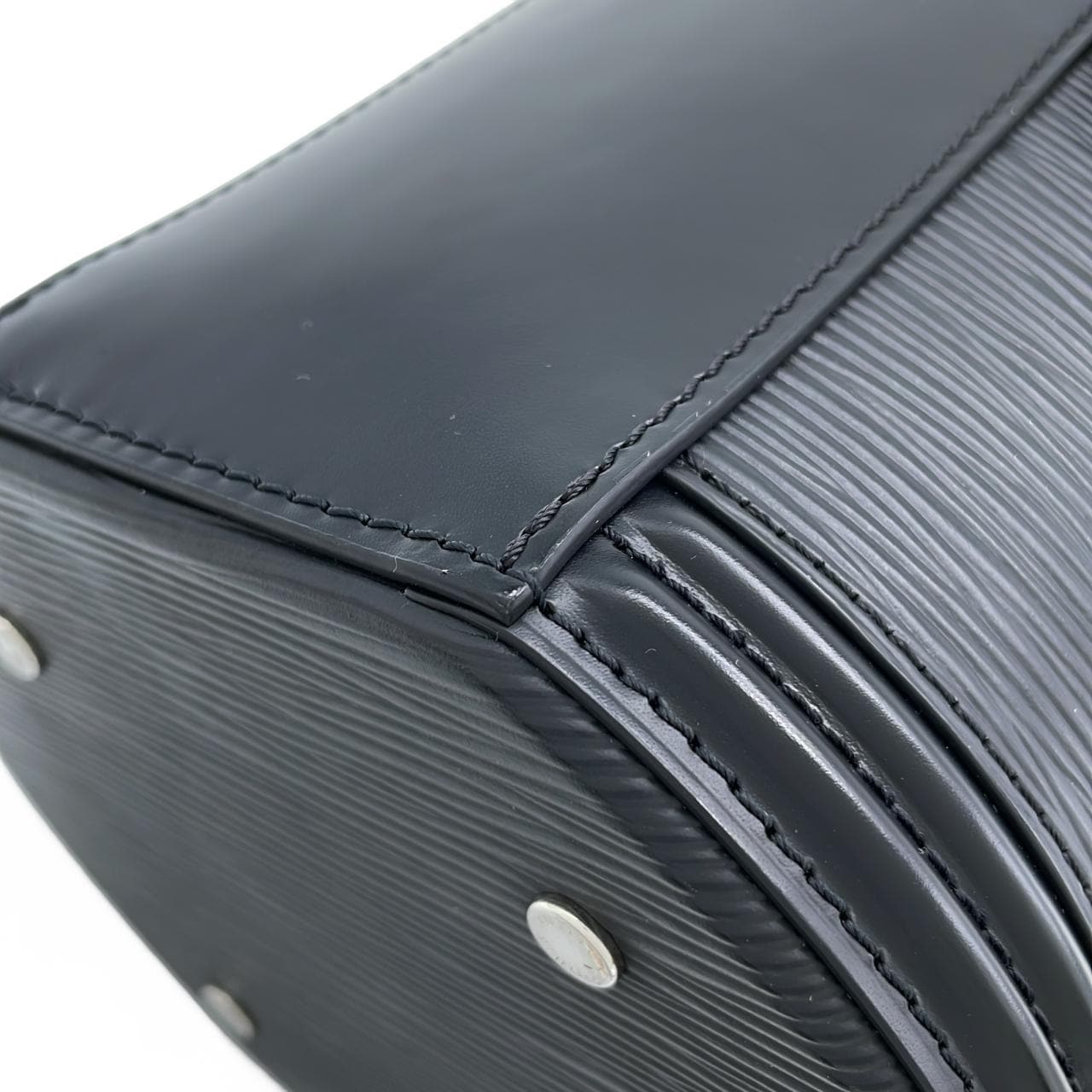 LOUIS VUITTON M52226 Bag Epi 黑色 Epi 中古品A - 縮圖 3