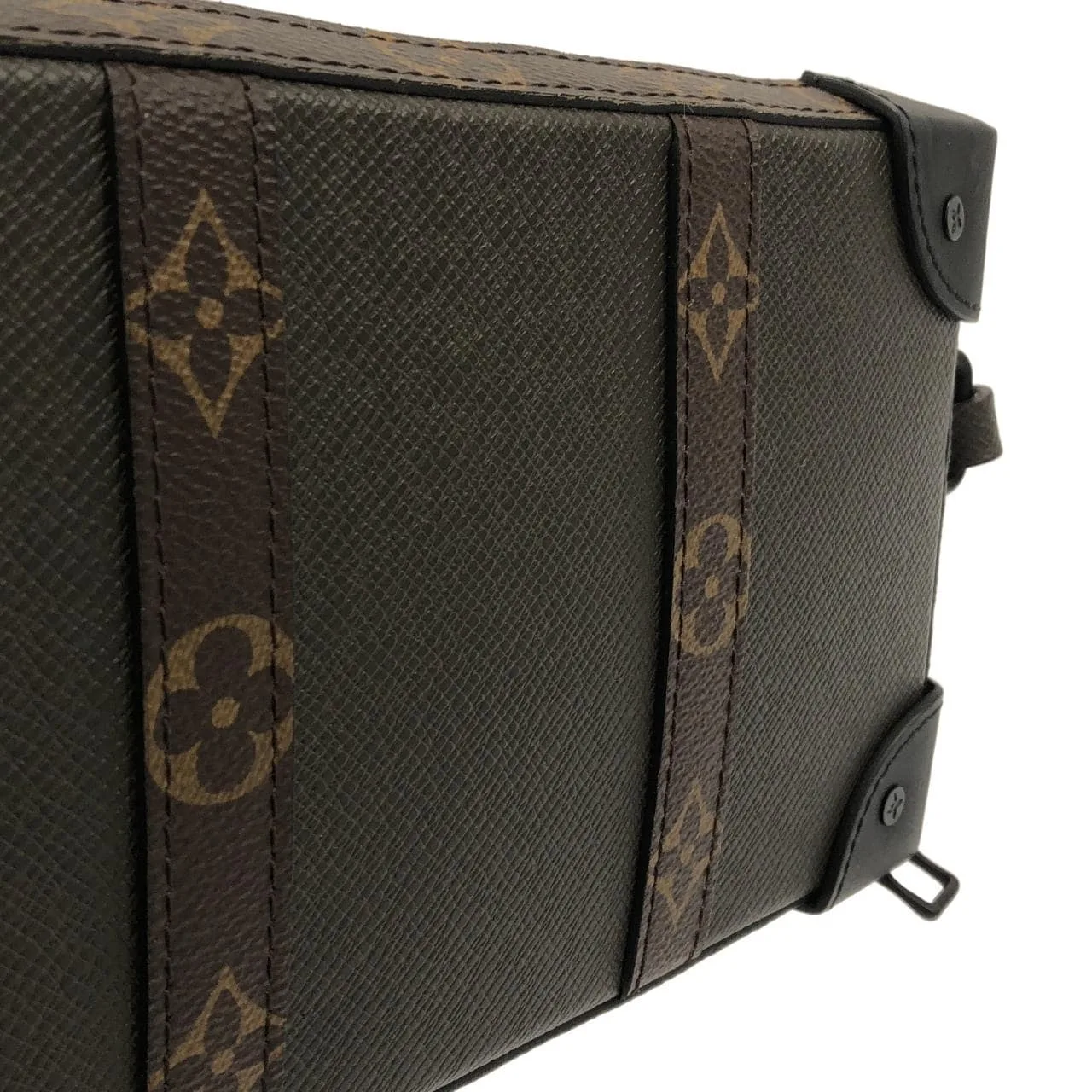 LOUIS VUITTON M30697 Shoulder Monogram Black Monogram Rank B - Thumbnail 3