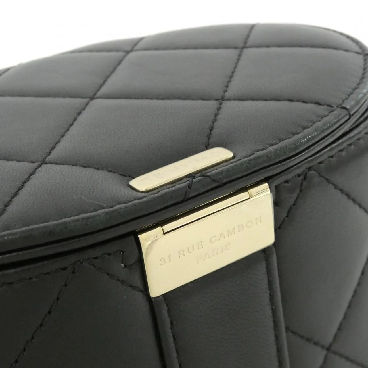 CHANEL Chanel 19 AS1355 Shoulder Lambskin 黑色 羊皮 中古品A - 縮圖 4