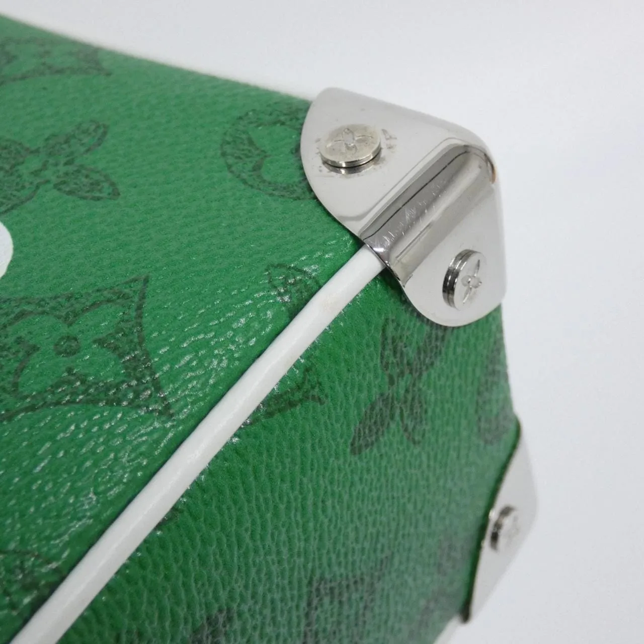 LOUIS VUITTON Soft Trunk M80816 Shoulder Monogram Black Monogram Rank A - Thumbnail 3