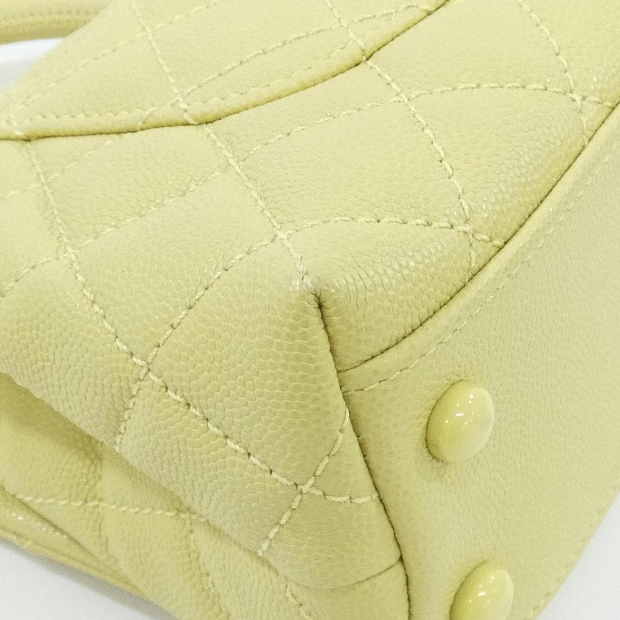 CHANEL Coco Handle AS2215 Bag Grained Calfskin Yellow Grained Calfskin - Thumbnail 3