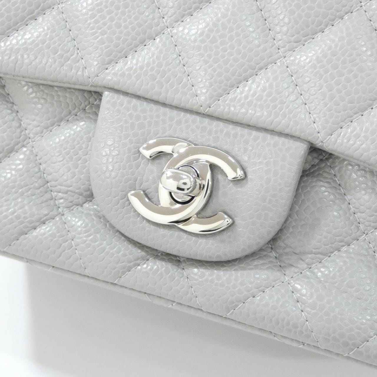 CHANEL Matelasse 35200 Shoulder Bag Grained Calfskin Grey Grained Calfskin - Thumbnail 4