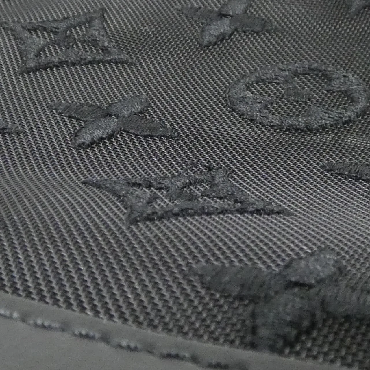 LOUIS VUITTON Soft Trunk M53964 Shoulder Monogram Black Monogram Rank A - Thumbnail 3