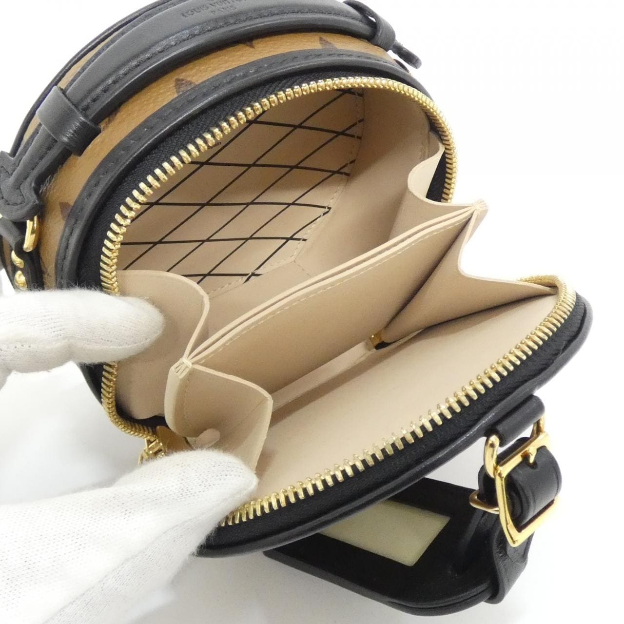 LOUIS VUITTON M68276 Shoulder Monogram Black Monogram Rank A - Thumbnail 6