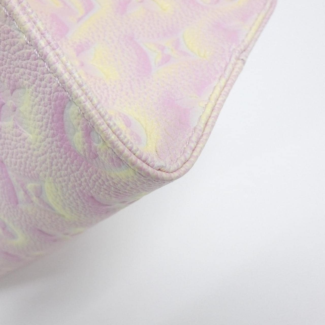 LOUIS VUITTON OnTheGo M46168 Handbag Monogram Pink Monogram - Thumbnail 3