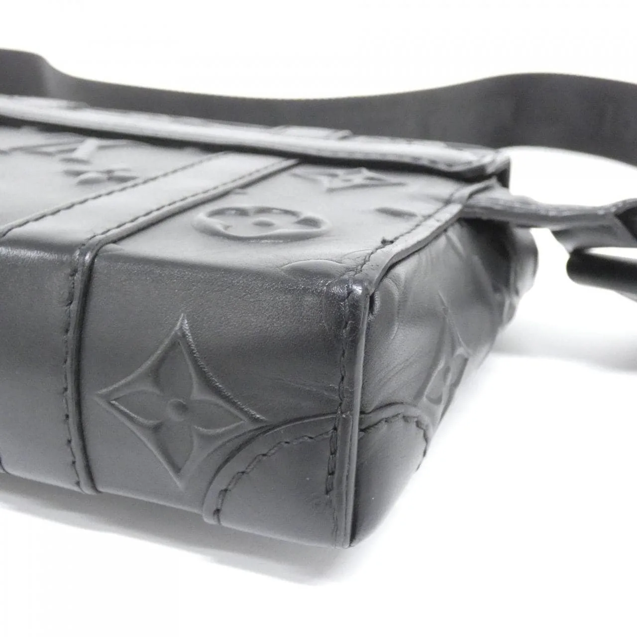 LOUIS VUITTON M57952 Shoulder Monogram Black Monogram Rank A - Thumbnail 3