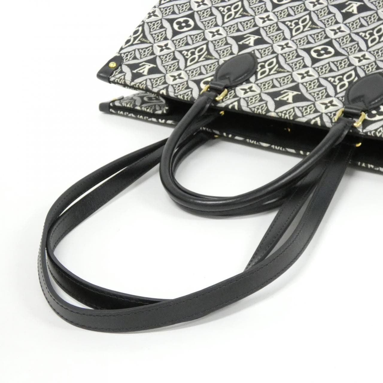 LOUIS VUITTON M57207 Bag Black - Thumbnail 6