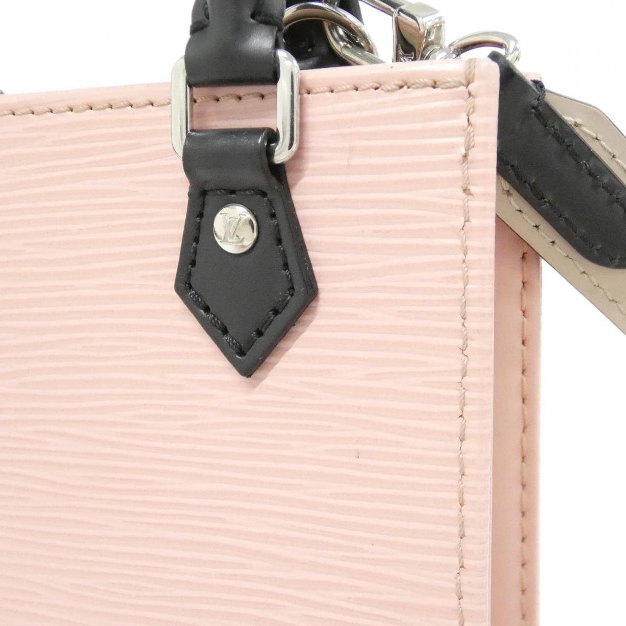 LOUIS VUITTON M69575 Shoulder Epi 黑色 Epi 中古品A - 縮圖 6