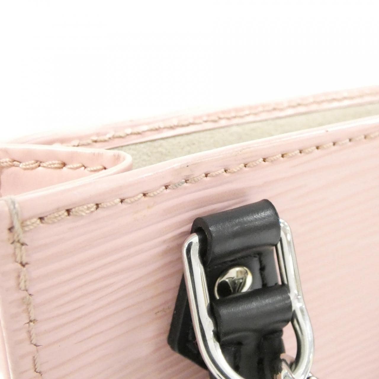 LOUIS VUITTON M69575 Shoulder Epi 黑色 Epi 中古品A - 縮圖 7