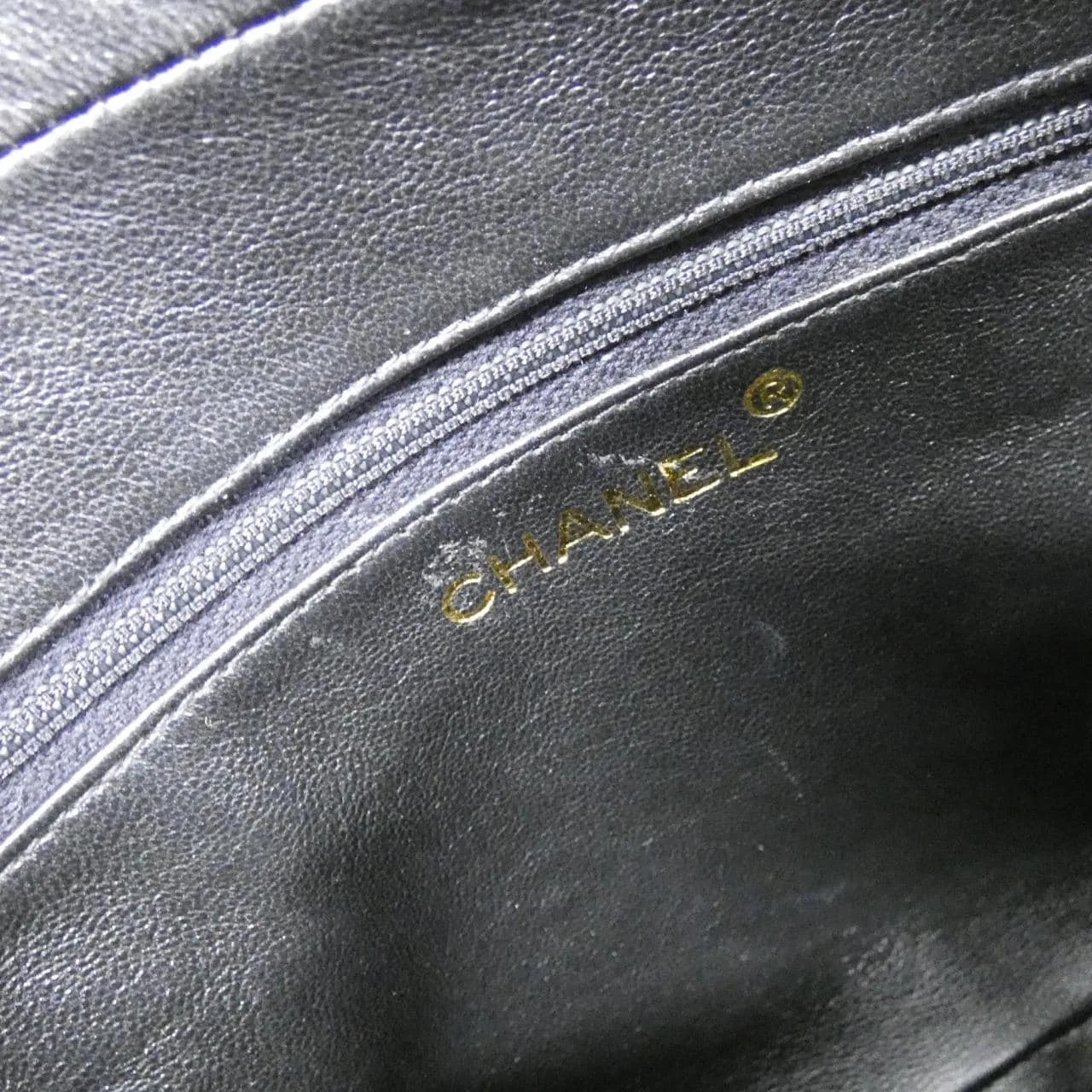 CHANEL Shoulder Caviar Leather 紅色 Caviar Leather 中古品A - 縮圖 10