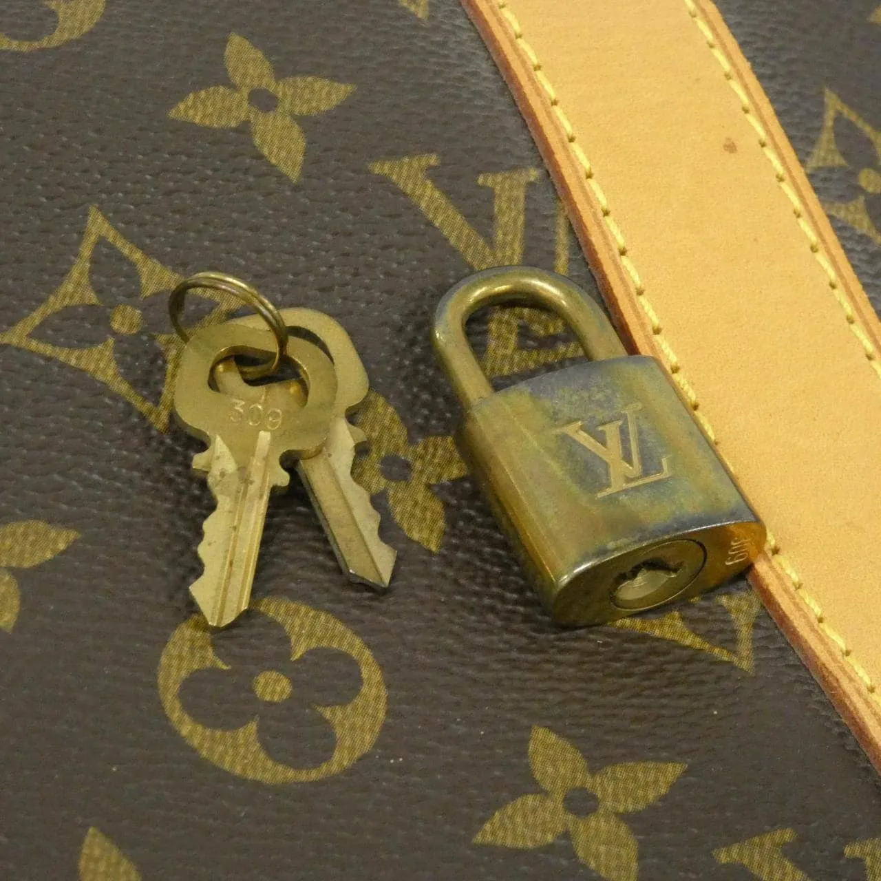 LOUIS VUITTON Keepall M41428 Boston Monogram Black Monogram Rank B - Thumbnail 6