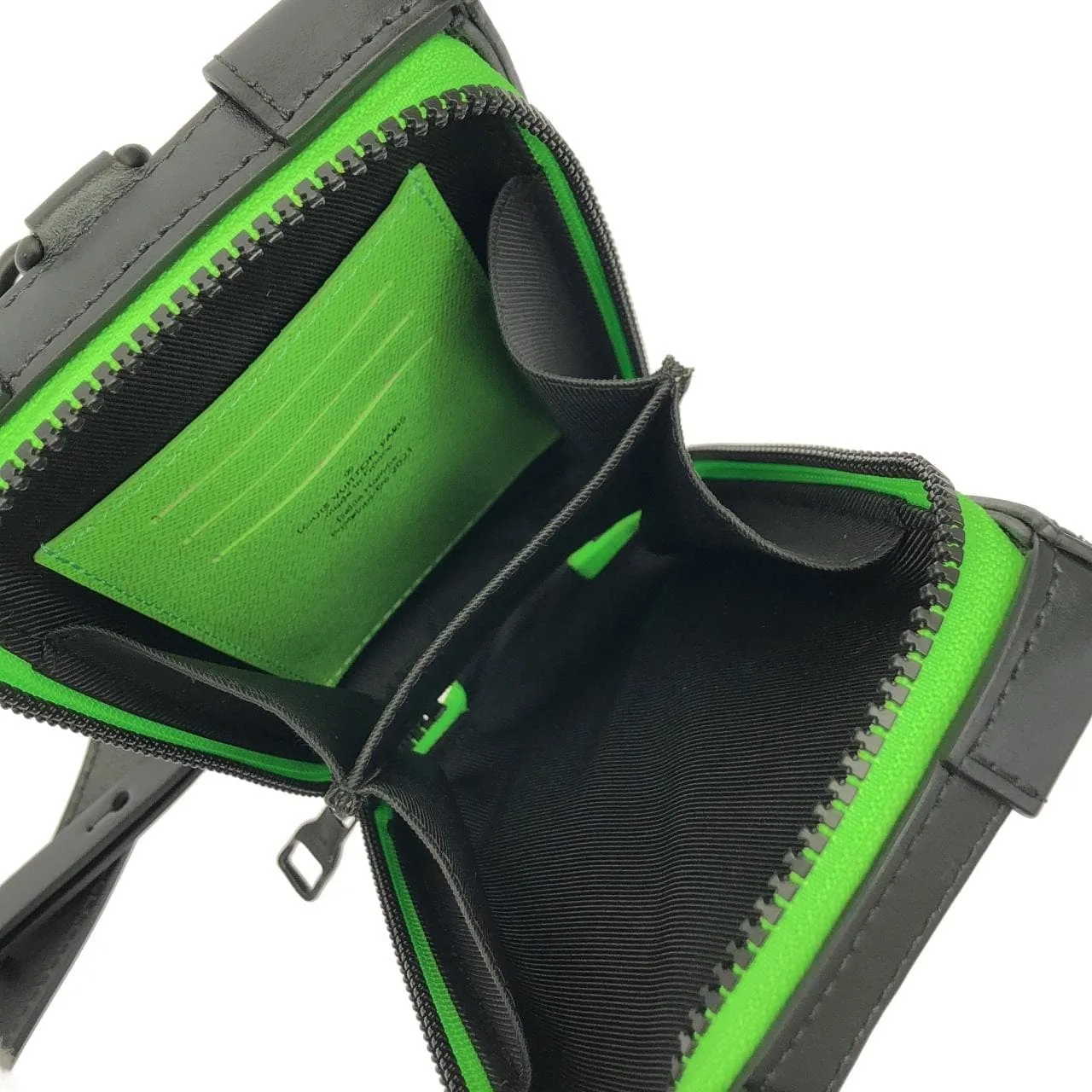 LOUIS VUITTON Soft Trunk M80144 Shoulder Monogram 黑色 Monogram 中古品A - 縮圖 9