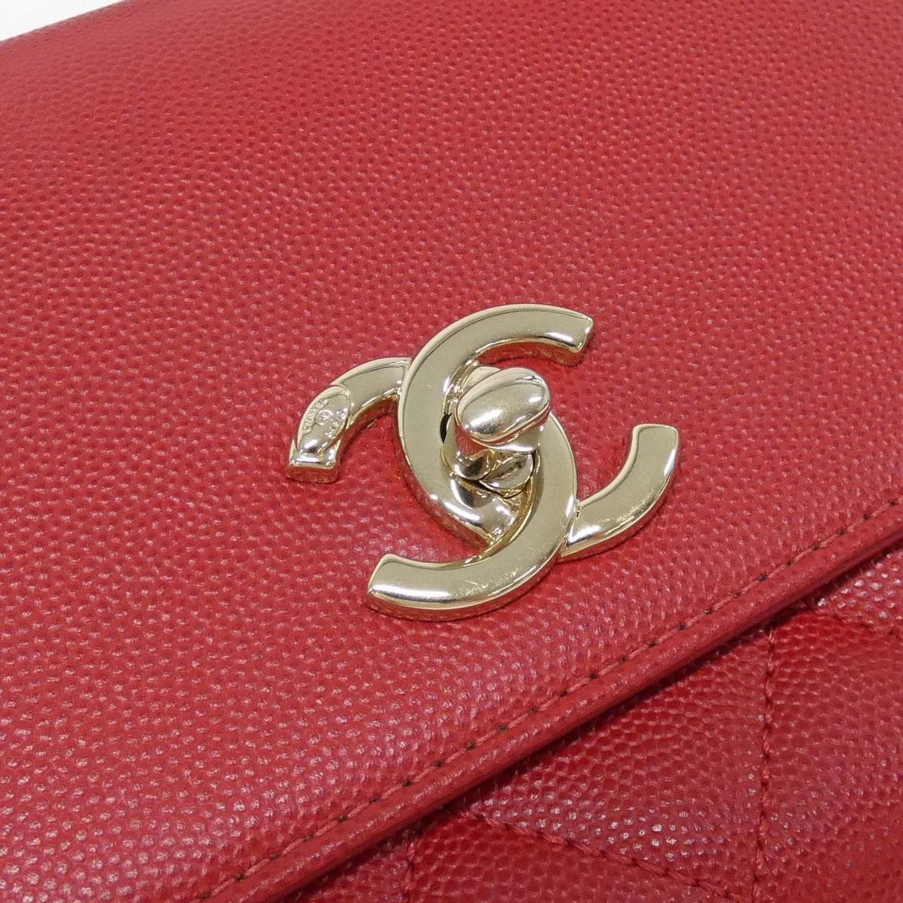 CHANEL 93749 Handbag Caviar Leather Red Caviar Leather - Thumbnail 4
