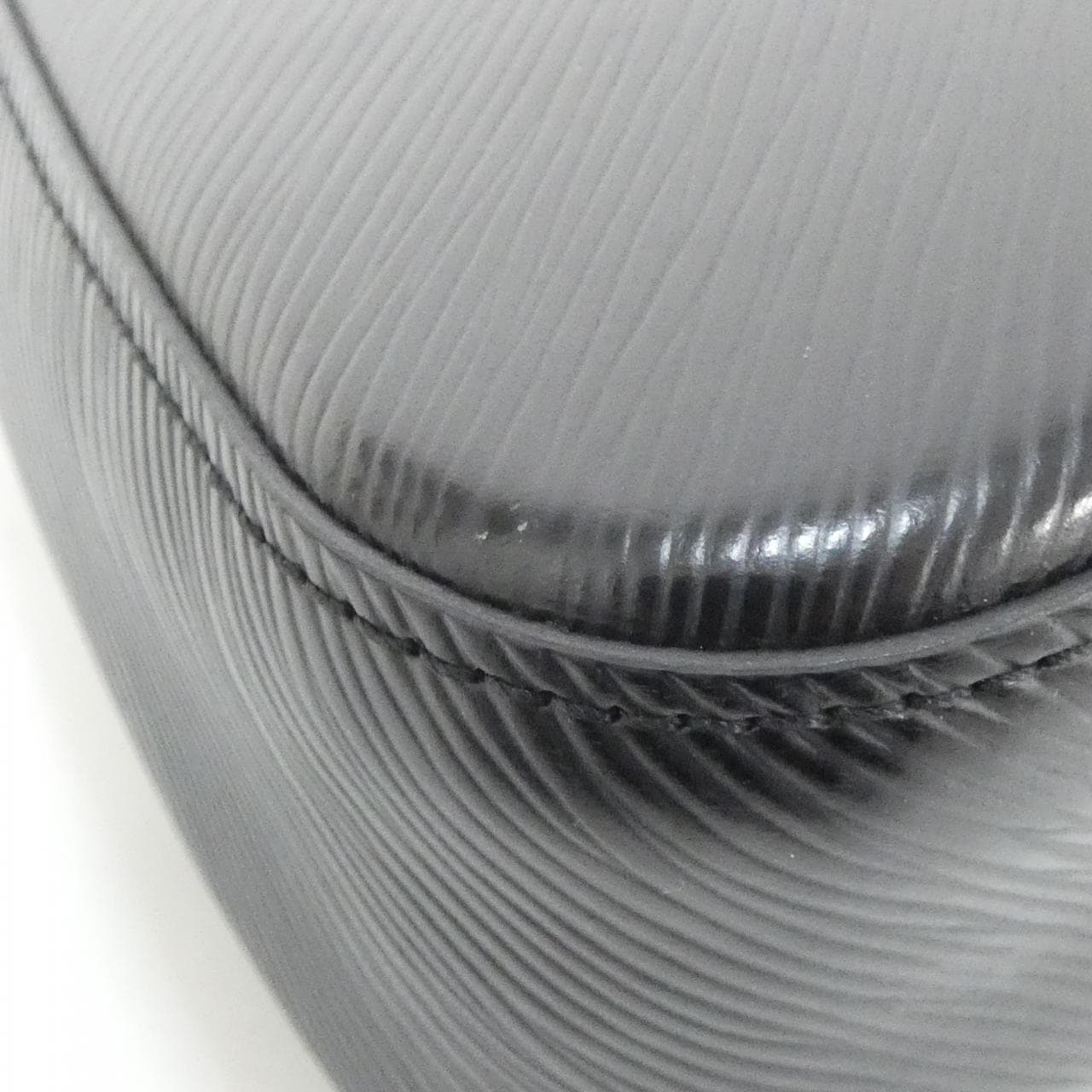 LOUIS VUITTON M80689 Shoulder Epi Black Epi - Thumbnail 3