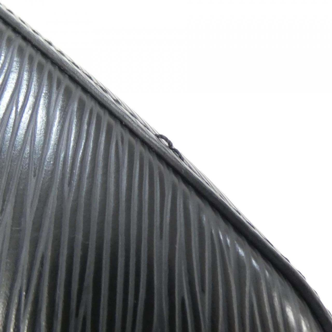 LOUIS VUITTON M80689 Shoulder Epi Black Epi - Thumbnail 4