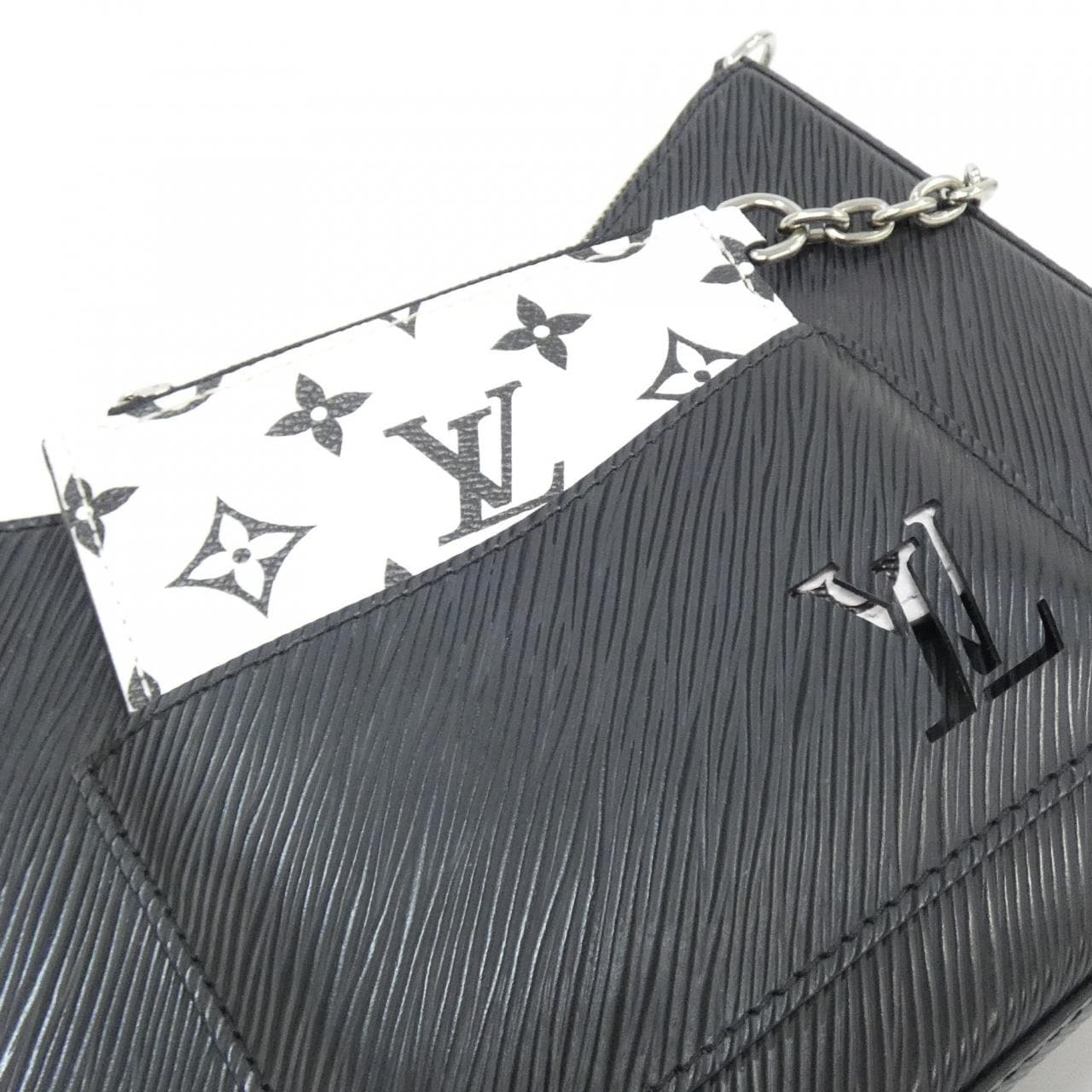 LOUIS VUITTON M80689 Shoulder Epi Black Epi - Thumbnail 5