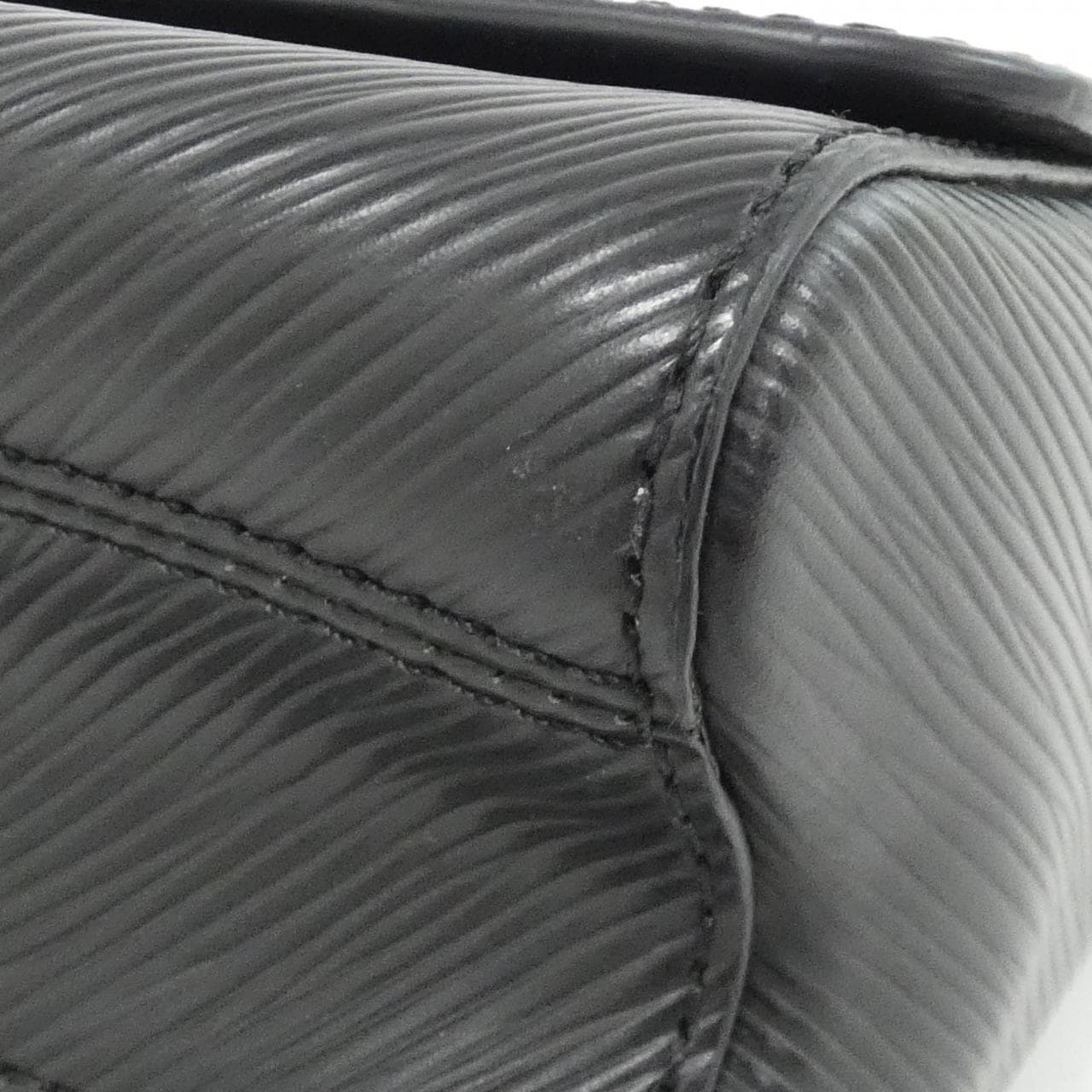 LOUIS VUITTON Twist M50332 Shoulder Bag Epi 黑色 Epi 中古品A - 縮圖 3