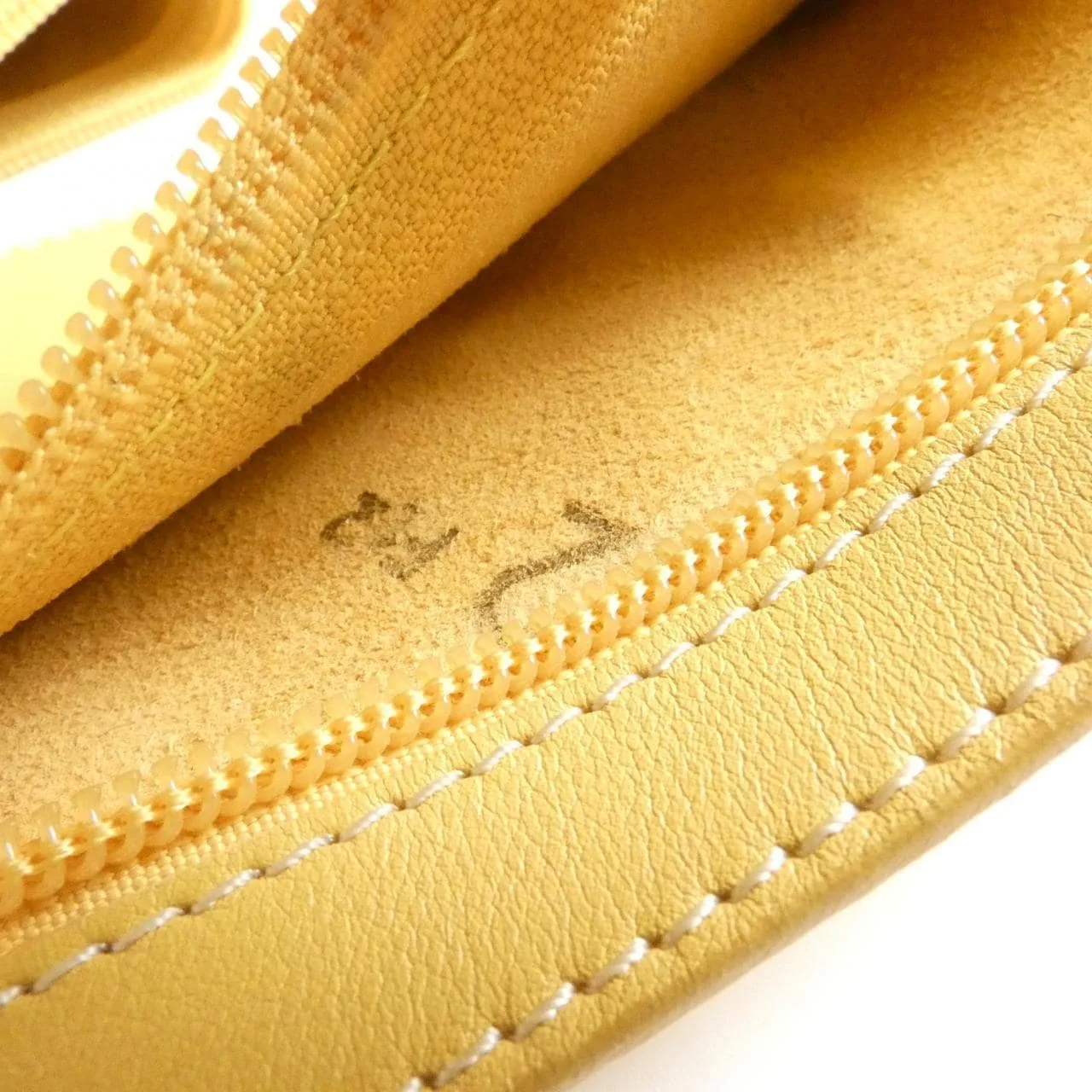 LOEWE Backpack Leather 黃色 皮革 中古品B - 縮圖 10