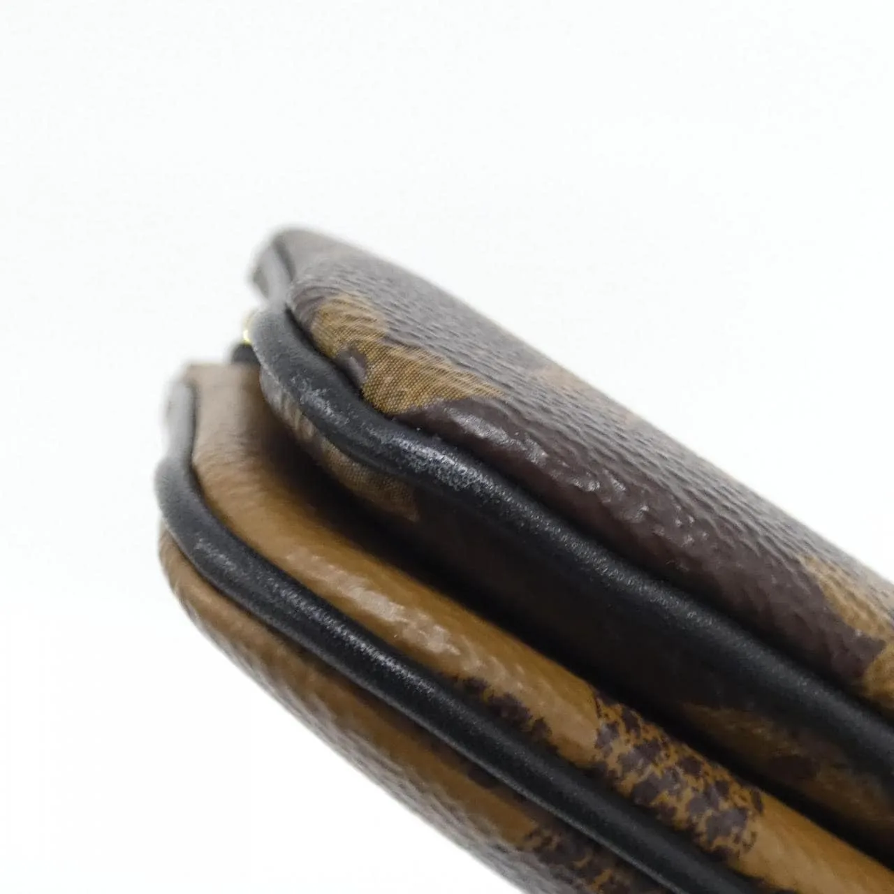 LOUIS VUITTON Pochette M69203 Shoulder Monogram 黑色 Monogram 中古品A - 縮圖 3