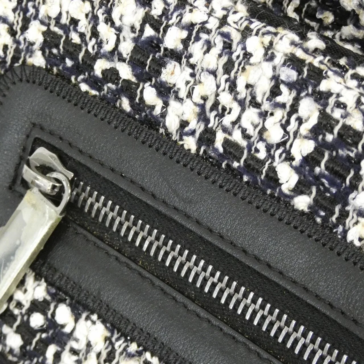 CHANEL 30216 Shoulder Tweed