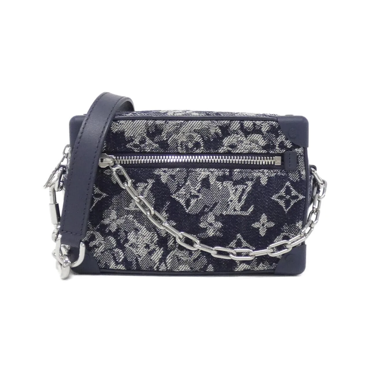 LOUIS VUITTON Soft Trunk M80033 Shoulder Monogram