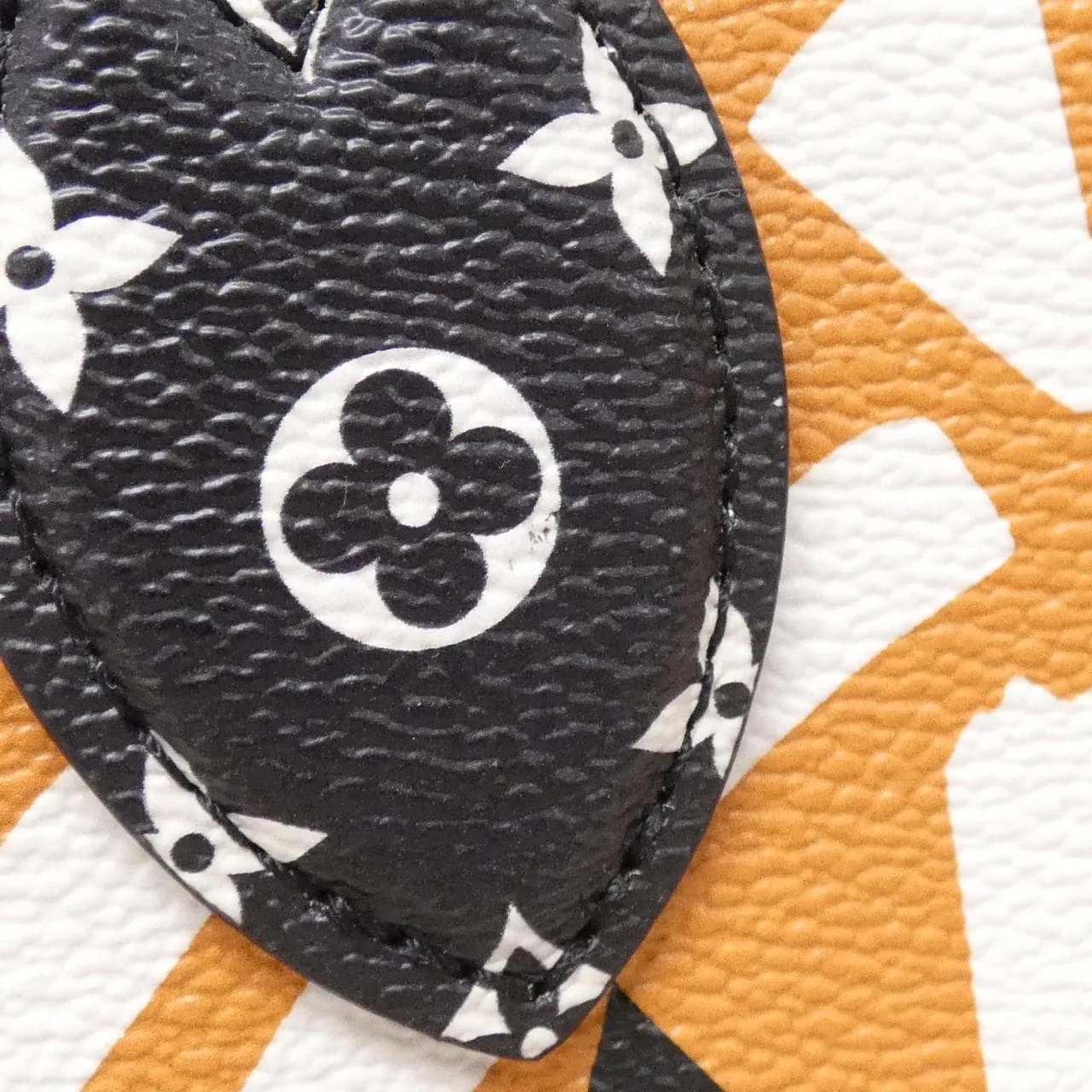 LOUIS VUITTON OnTheGo M45359 Handbag Canvas Black Canvas Rank A - Thumbnail 3