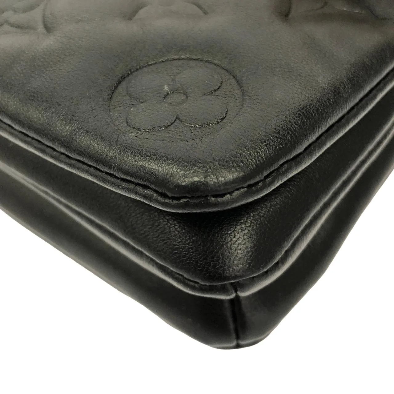 LOUIS VUITTON Pochette M80742 Shoulder Lambskin Black Lambskin Rank A - Thumbnail 3