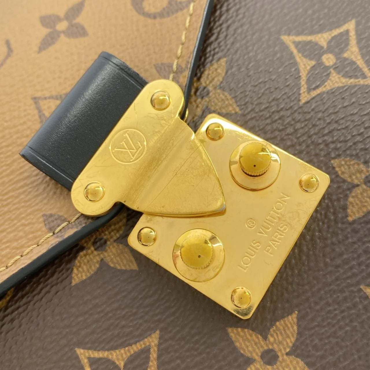 LOUIS VUITTON Pochette M44876 Handbag Monogram