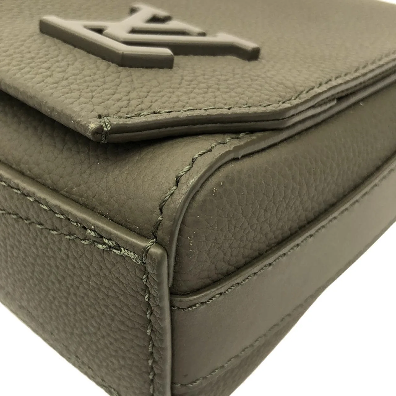 LOUIS VUITTON M25125 Shoulder Lambskin 黑色 羊皮 中古品A - 縮圖 3