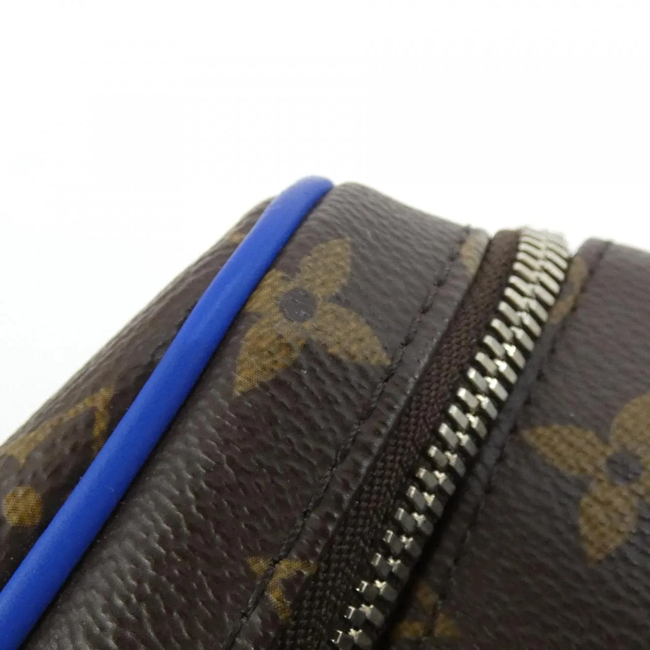 LOUIS VUITTON M46763 Pouch Monogram Blue Monogram Rank A - Thumbnail 4