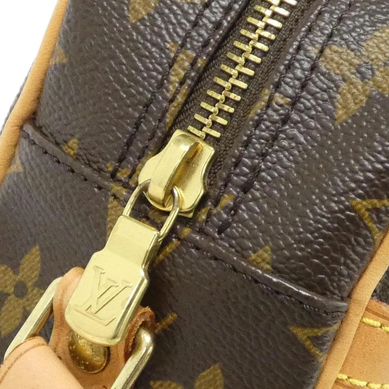 LOUIS VUITTON Trocadéro M51274 Shoulder Monogram 黑色 Monogram 中古品A - 縮圖 4
