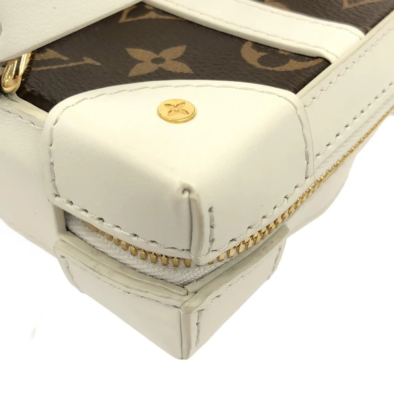 LOUIS VUITTON Soft Trunk M80102 Shoulder Monogram 黑色 Monogram 中古品A - 縮圖 3