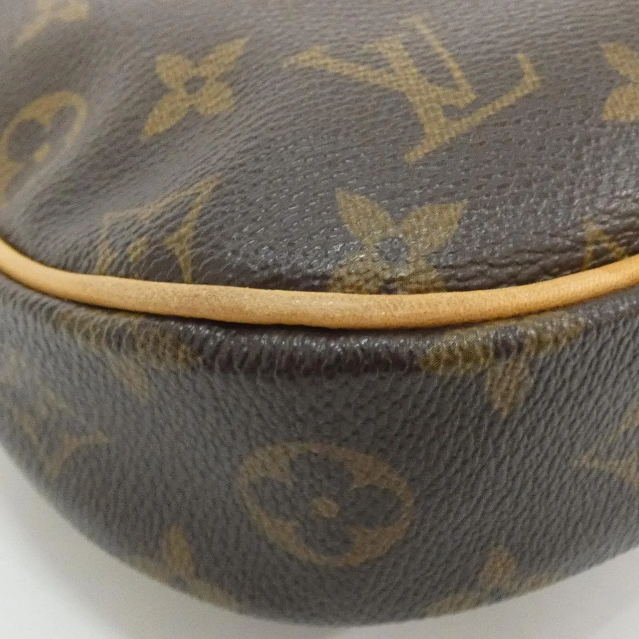 LOUIS VUITTON Odéon M56390 Shoulder Monogram 黑色 Monogram 中古品A - 縮圖 3