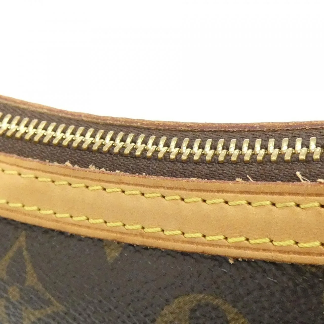 LOUIS VUITTON Odéon M56390 Shoulder Monogram 黑色 Monogram 中古品A - 縮圖 4