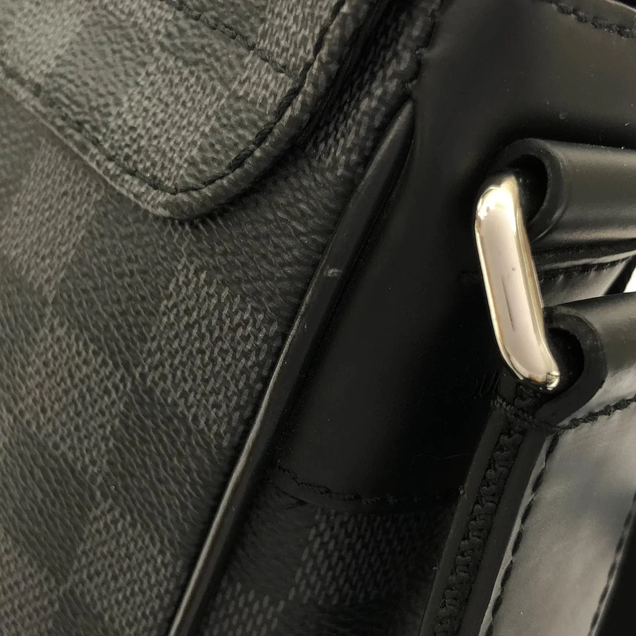 LOUIS VUITTON District N41028 Shoulder Damier 黑色 Damier 中古品B - 縮圖 5