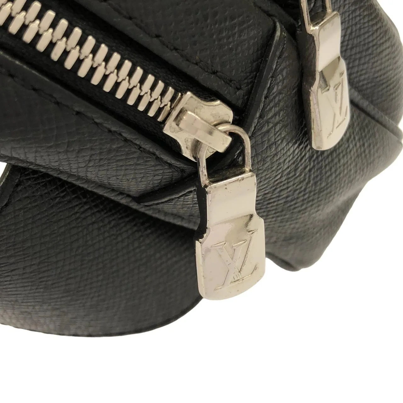 LOUIS VUITTON Bum Bag M30245 Shoulder Canvas 黑色 帆布 中古品B - 縮圖 6