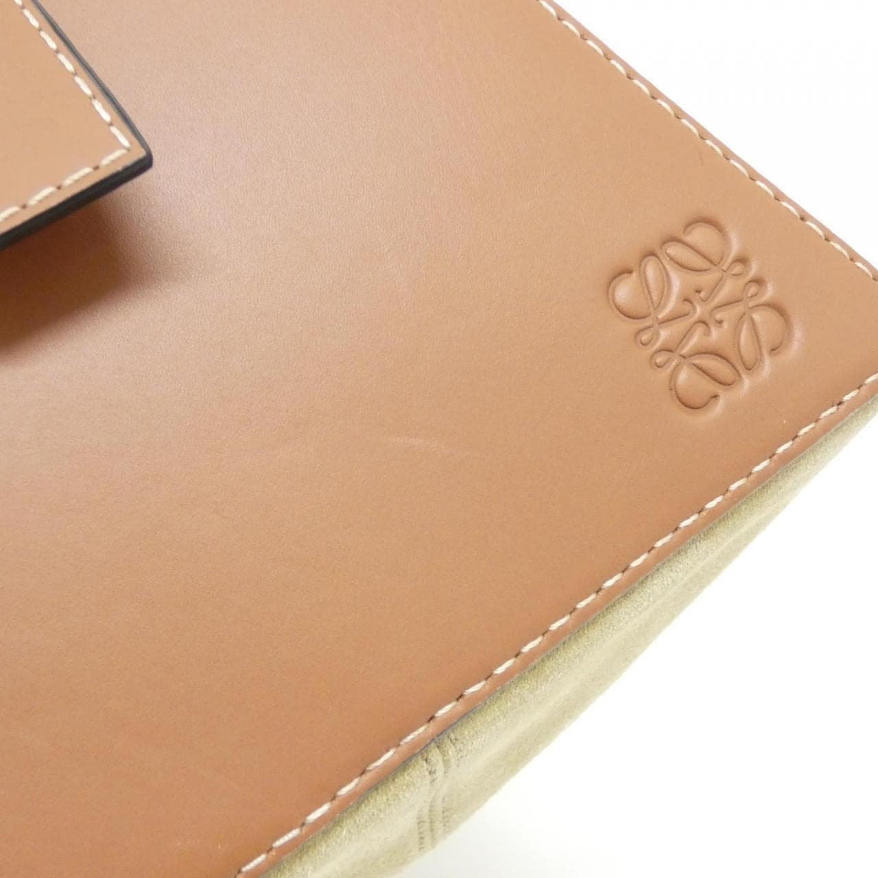 LOEWE 317 61AB48 肩背包 5