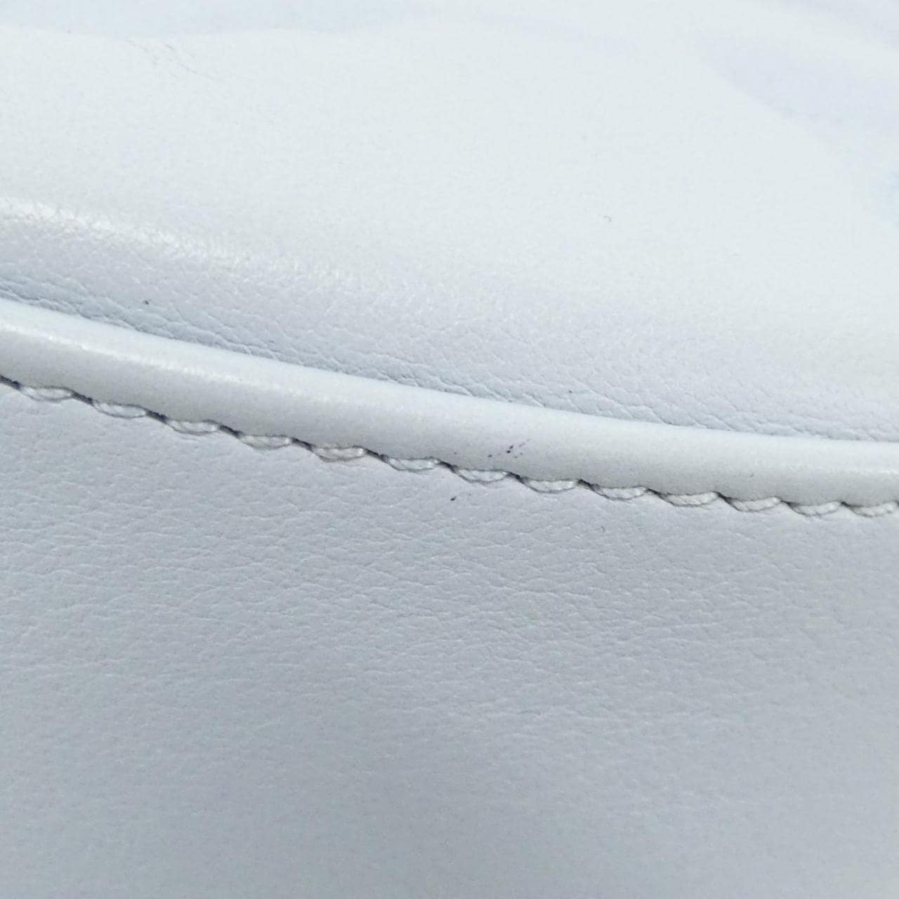 LOUIS VUITTON M59825 Shoulder Lambskin 藍色 羊皮 中古品A - 縮圖 2