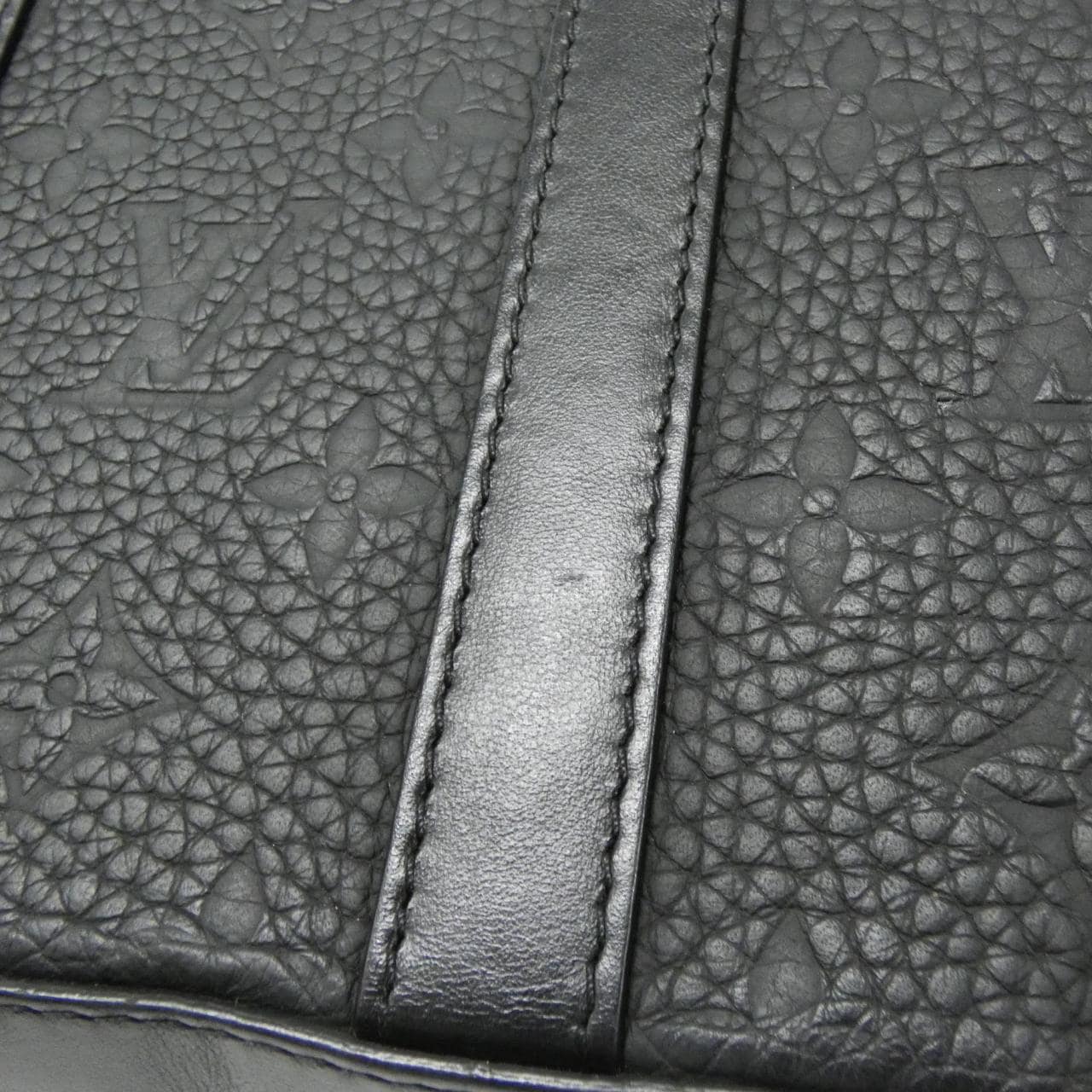 LOUIS VUITTON Soft Trunk M80224 Shoulder Monogram Black Monogram Rank A - Thumbnail 5