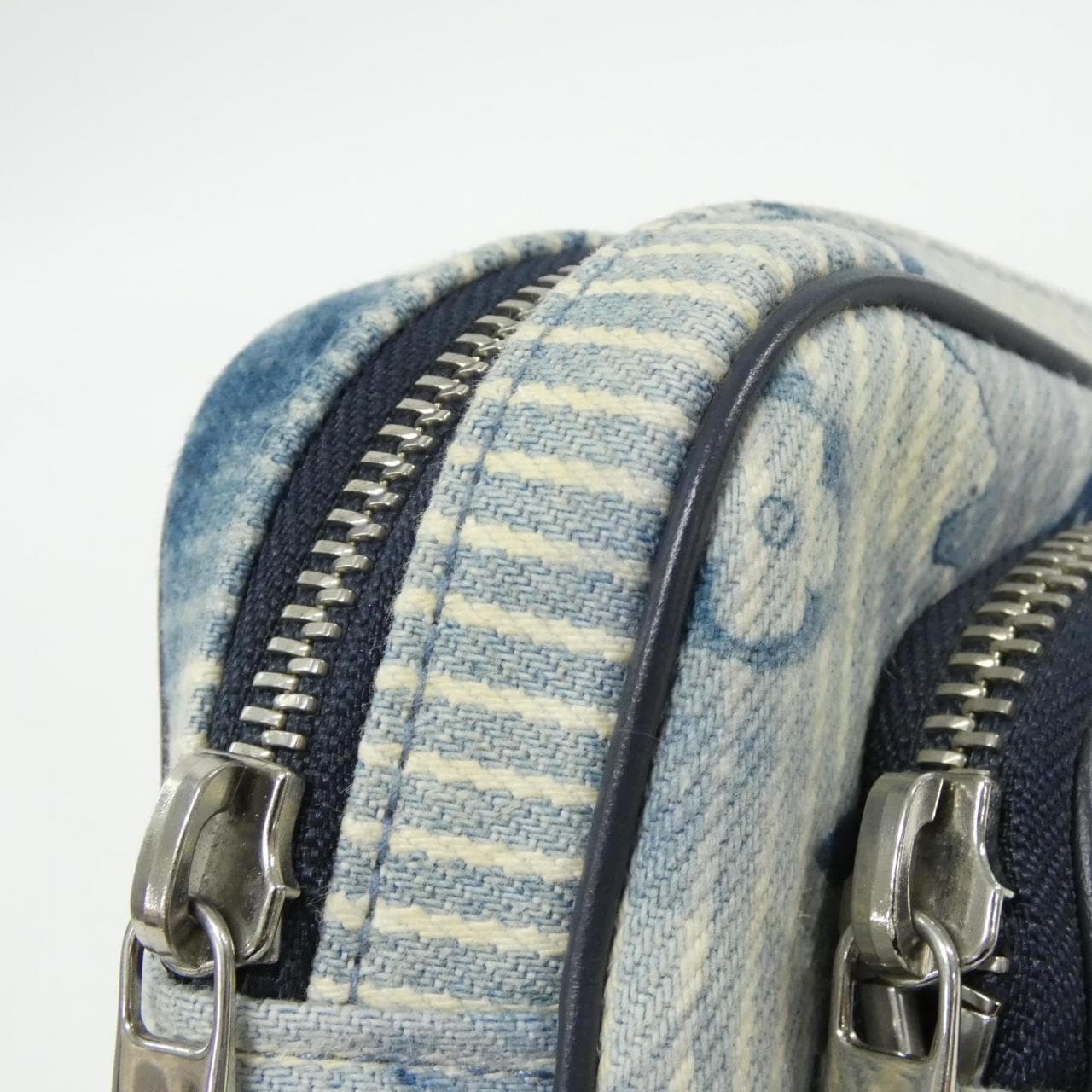 LOUIS VUITTON Pochette M80462 Shoulder Monogram 深藍色 Monogram 中古品B - 縮圖 5