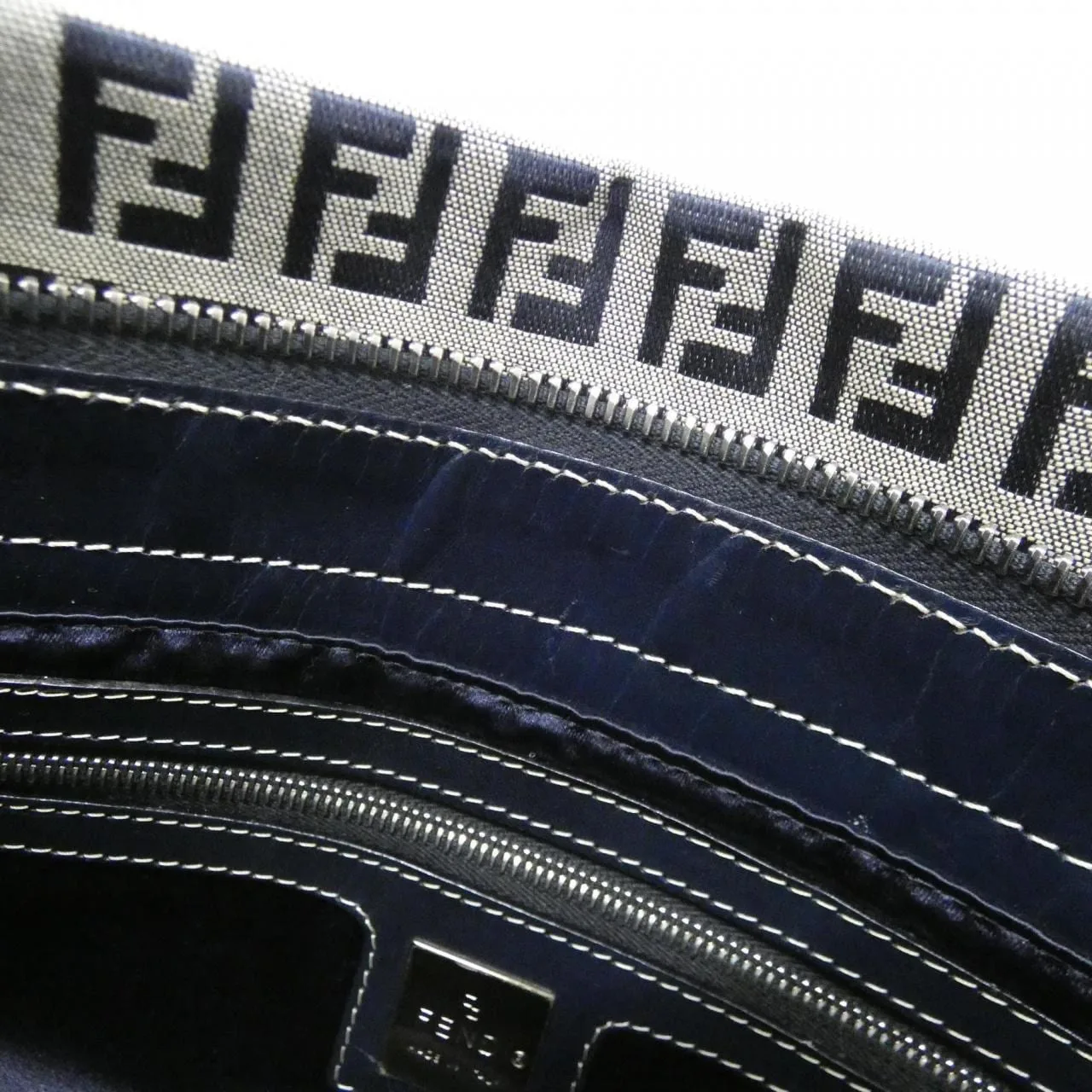 FENDI 26566 Shoulder Canvas 深藍色 帆布 中古品A - 縮圖 10