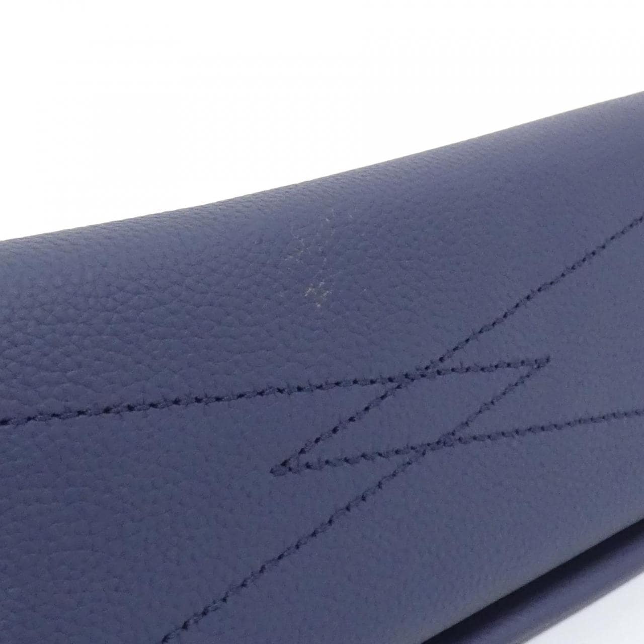 LOUIS VUITTON M11599 Shoulder Lambskin Black Lambskin - Thumbnail 4