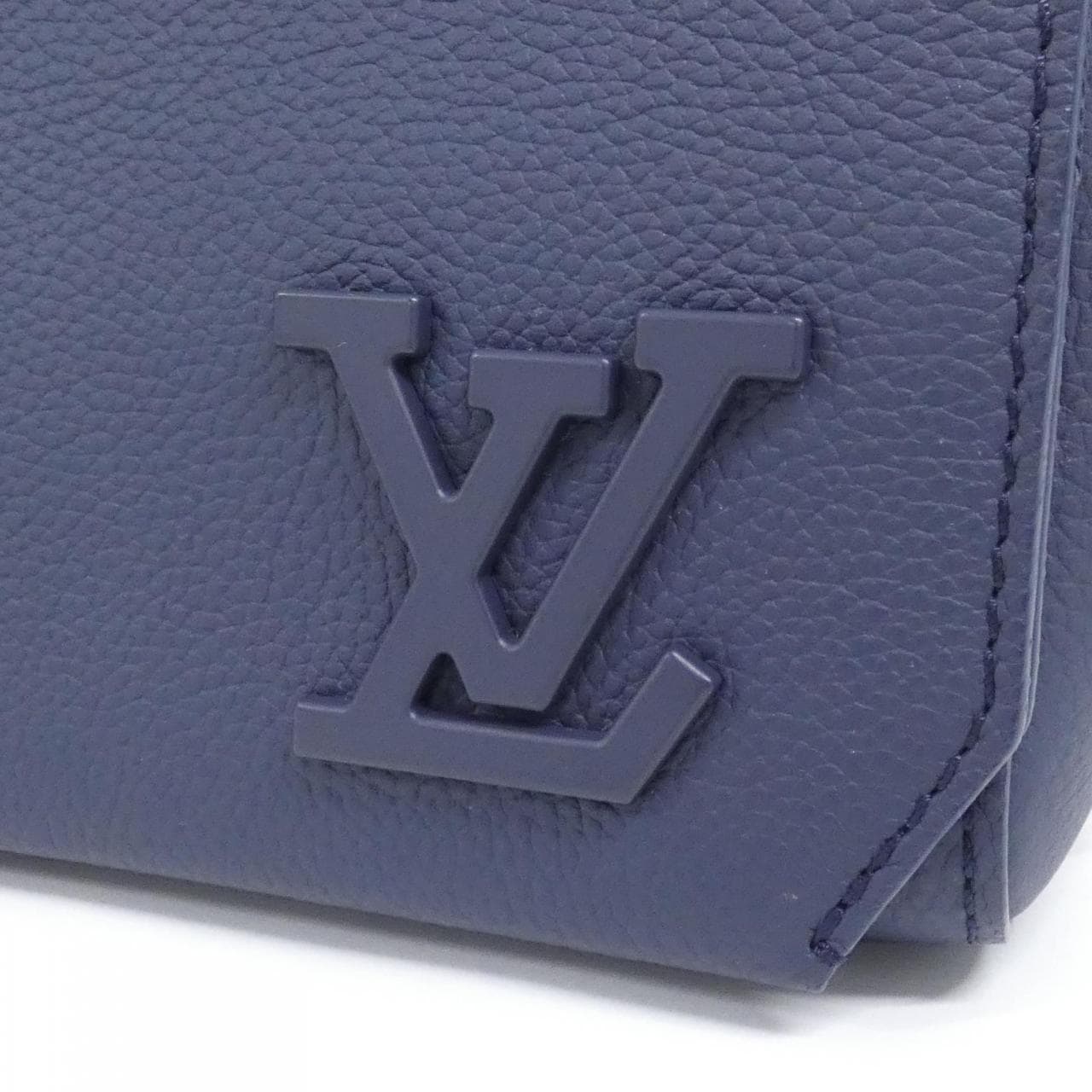 LOUIS VUITTON M11599 Shoulder Lambskin Black Lambskin - Thumbnail 5