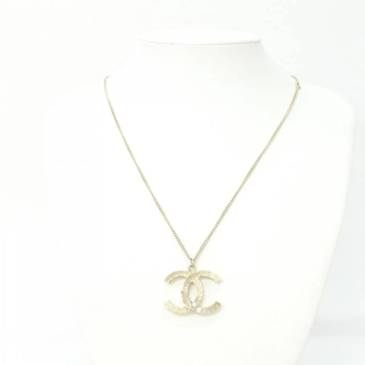 CHANEL 60212 Accessories White Rank A - Thumbnail 7
