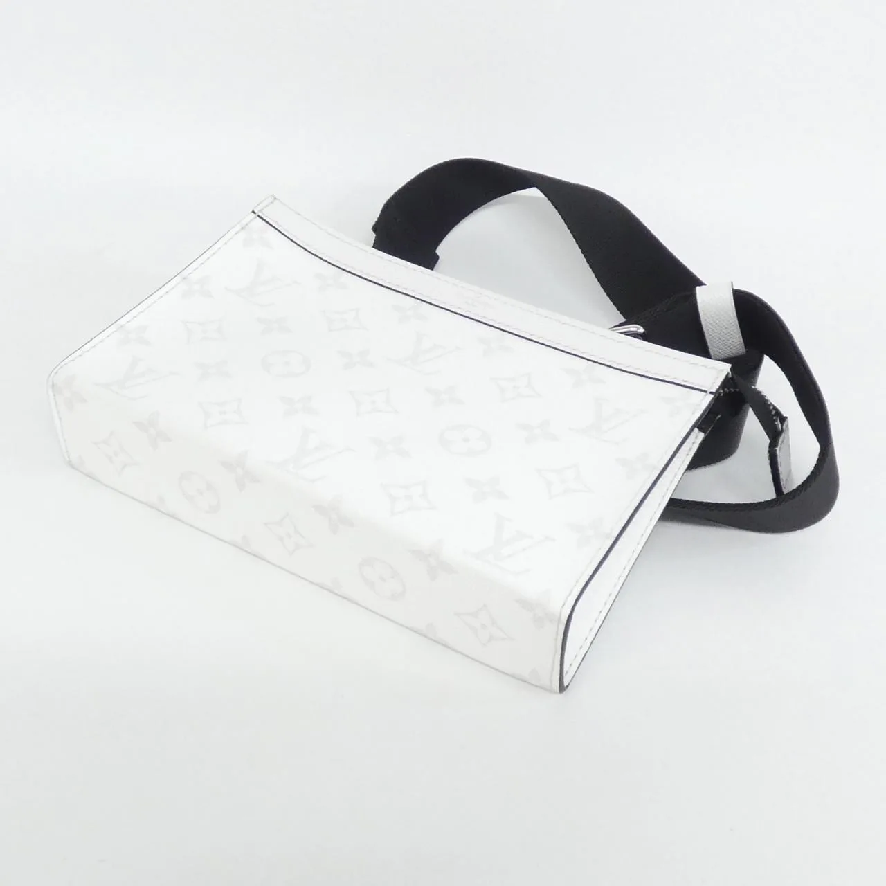 LOUIS VUITTON M30935 Shoulder Canvas White Canvas Rank A - Thumbnail 3
