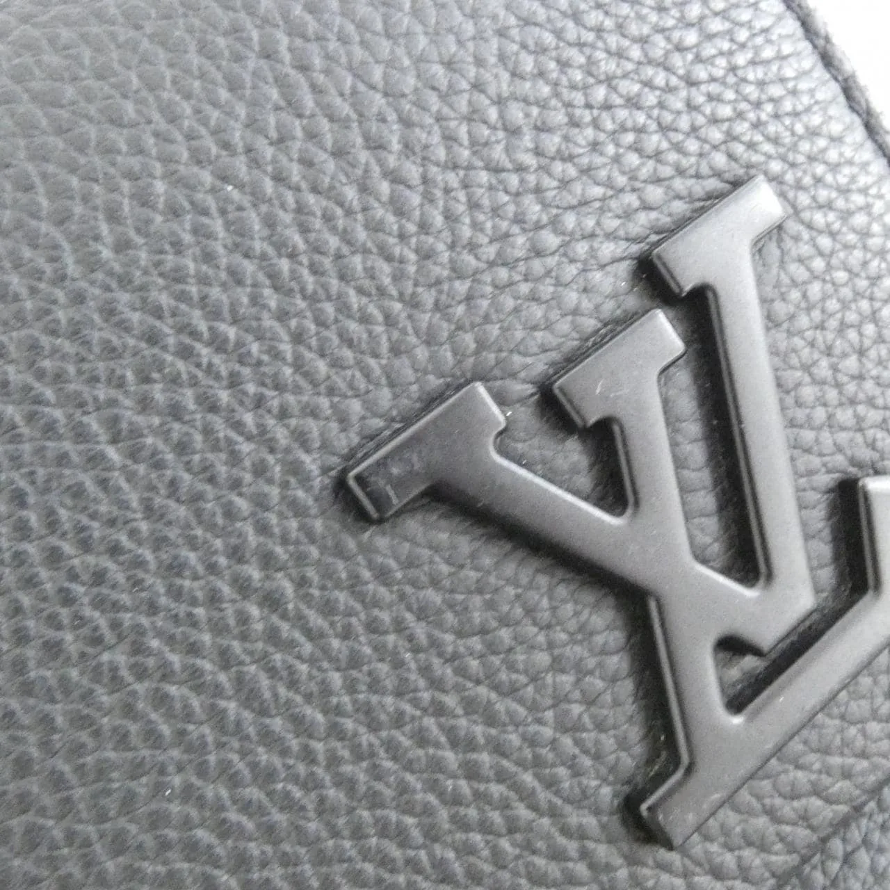 LOUIS VUITTON M22482 Shoulder Lambskin 黑色 羊皮 中古品A - 縮圖 4